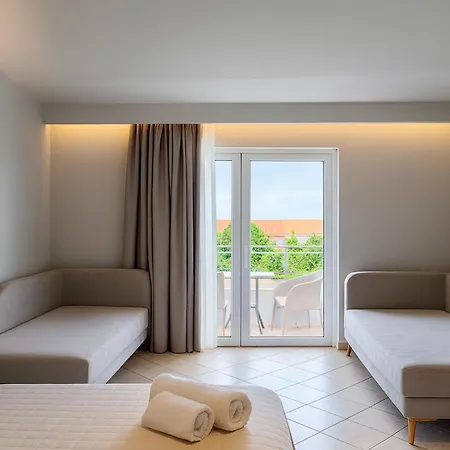 فندق Nobilis Corfu أخارافي